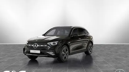 Gebraucht Mercedes GLC300e AMG 204 PS (150 kW) 2024 Metalliclack obsidianschwarz met SUV