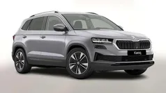 Graphitgrau metallic Neu 2025 Skoda Karoq Selection SUV | 32.600 € (Guter Preis)