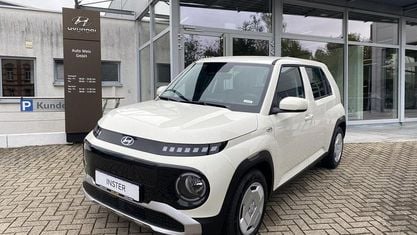 Gebraucht Hyundai Inster Trend 85 kW (116 PS) 2025 Unbleached ivory Kleinwagen