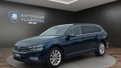 Gebraucht VW Passat Business 200 PS (147 kW) 2021 Aquamarinblau Kombi