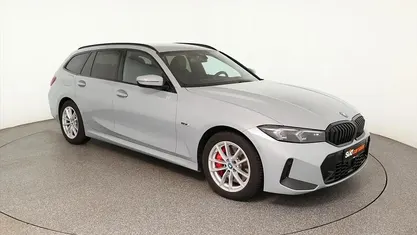 Gebraucht BMW 330e M Sport 215 PS (158 kW) 2022 Grau Kombi