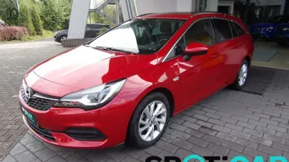 Gebraucht Opel Astra Elegance 131 PS (96 kW) 2019 Rot Kombi