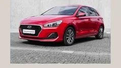 Rot Gebraucht 2020 Hyundai i30 Trend Limousine | 13.490 € (Fairer Preis)