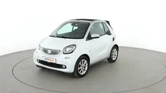 Weiß Gebraucht 2016 Smart ForTwo Cabrio Basis Cabrio | 10.070 € (Guter Preis)