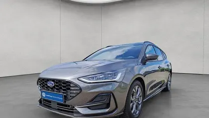 Gebraucht 2024 Ford Focus ST-Line X Limousine | 26.440 € (Fairer Preis)
