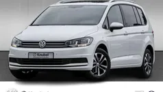 Weiss Gebraucht 2020 VW Touran United Van / Kleinbus | 24.490 € (Fairer Preis)