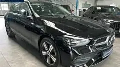 Gebraucht Mercedes C300e Avantgarde 313 PS (230 kW) 2023 Schwarz Kombi