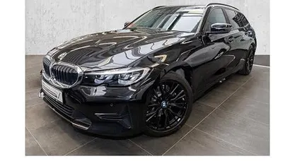 Second-hand BMW 320 Advantage 184 CP (135 kW) 2022 Negru Break