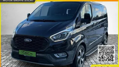Gebraucht Ford Tourneo 150 PS (110 kW) 2022 Obsidianschwarz Van / Kleinbus