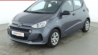 Gebraucht Hyundai i10 Style 67 PS (49 kW) 2018 Grau Kleinwagen