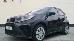Schwarz Gebraucht 2022 Toyota Aygo X-play Kleinwagen | 14.980 € (Fairer Preis)