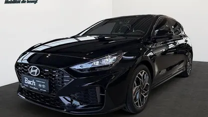 Neu Hyundai i30 N Line 150 PS (110 kW) 2026 Schwarz Limousine