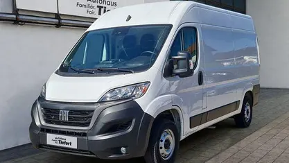 Gebraucht Fiat Ducato 140 PS (102 kW) 2023 Weiß Van