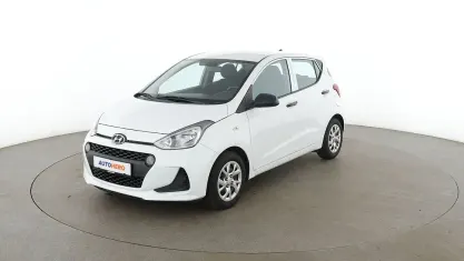 Gebraucht Hyundai i10 Basis 67 PS (49 kW) 2017 Weiß Kleinwagen