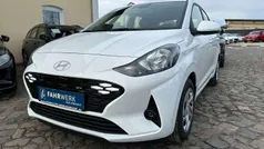 Atlas white / sol Neu 2024 Hyundai i10 Kleinwagen | 14.600 € (Superpreis)
