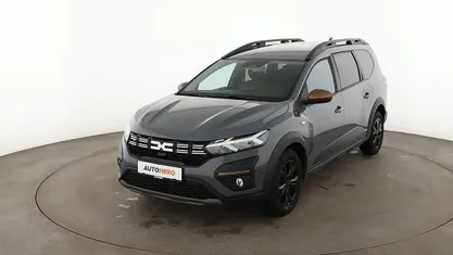 Grau Gebraucht 2025 Dacia Jogger Extreme Van / Kleinbus | 21.490 € (Fairer Preis)