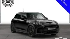 Schwarz Gebraucht 2023 Mini Cooper SE Kleinwagen | 21.890 € (Fairer Preis)