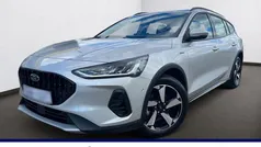 Polar silber Gebraucht 2024 Ford Focus Active Limousine | 25.880 € (Fairer Preis)