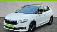 Moonweiß metallic Gebraucht 2022 Skoda Fabia Style Limousine | 21.850 € (Fairer Preis)