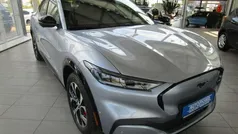 Silber Gebraucht 2023 Ford Mustang Mach-E SUV | 38.990 € (Fairer Preis)