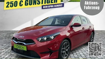 Gebraucht Kia Ceed Spirit 160 PS (117 kW) 2023 Infrarot metallic Kleinwagen