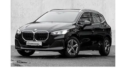 Gebraucht 2023 BMW 220 Sport Line Van / Kleinbus | 27.550 € (Guter Preis)