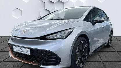 Geysirsilber Gebraucht 2025 Cupra Born VZ Kleinwagen | 43.740 € (Fairer Preis)