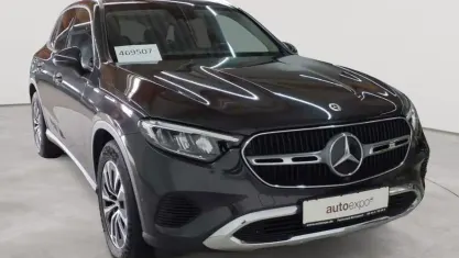 Gebraucht Mercedes GLC220 Advanced 197 PS (144 kW) 2023 Graphitgrau metallic SUV