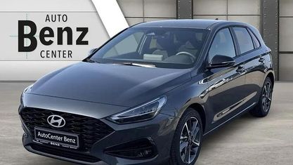 Neu Hyundai i30 Advantage 101 PS (74 kW) 2025 Grau Limousine
