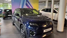 Nachtblau metallic, black pearlschwarz metallic (blau) Neu 2025 Renault R5 Urban Kleinwagen | 29.998 € (Fairer Preis)