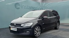 Schwarz Gebraucht 2024 VW Touran Pro Van / Kleinbus | 38.849 € (Fairer Preis)