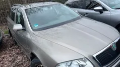 Beige Gebraucht 2006 Skoda Octavia Ambiente Kombi | 1.299 € (Guter Preis)