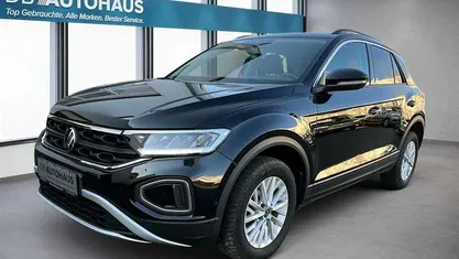 Gebraucht VW T-Roc Life 150 PS (110 kW) 2023 Schwarz SUV