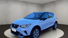 Nevada weiß metallic/midnight schwarz metallic Gebraucht 2023 Seat Arona Xperience SUV | 19.350 € (Fairer Preis)