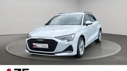 Gebraucht Audi A3 Ambiente 116 PS (85 kW) 2025 Gletscherweiß metallic Limousine