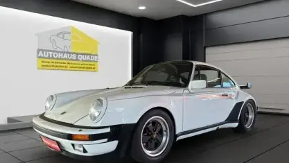 Begagnad Porsche 930 300 HK (220 kW) 1981 Vit Sportkupé