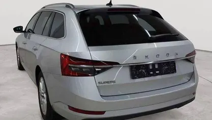 Gebraucht Skoda Superb Style 150 PS (110 kW) 2022 Kombi