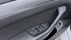 Weiß Gebraucht 2021 VW Passat Basis Kombi | 17.443 € (Guter Preis)