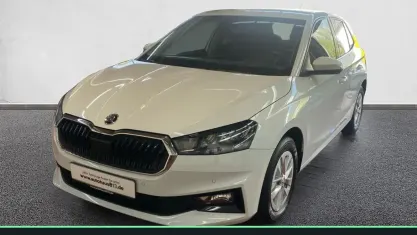 Gebraucht Skoda Fabia Style 110 PS (80 kW) 2022 Moonweiß perleffekt Kleinwagen