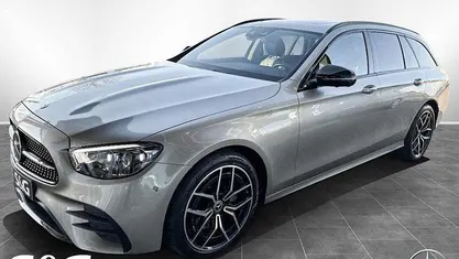 Mojavesilber metallic Gebraucht 2020 Mercedes E300 AMG Kombi | 35.889 € (Fairer Preis)