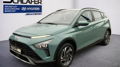 Grün Gebraucht 2023 Hyundai Bayon Trend SUV | 18.980 € (Fairer Preis)