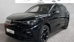 Deep black perleffekt Gebraucht 2024 VW Tiguan R-line SUV | 56.890 € (Fairer Preis)