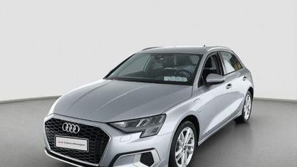 Używany Audi A3 Sportback e-tron Advanced 150 KM (110 kW) 2024 Srebrny Hatchback