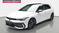 Weiß Gebraucht 2024 VW Golf VIII GTI Limousine | 39.890 € (Fairer Preis)