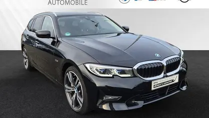 Gebraucht 2022 BMW 330e Sport Line Limousine | 31.330 € (Guter Preis)
