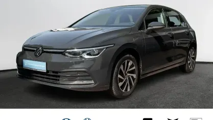 Gebraucht VW Golf VIII Sportline 204 PS (150 kW) 2022 Uranograu Limousine