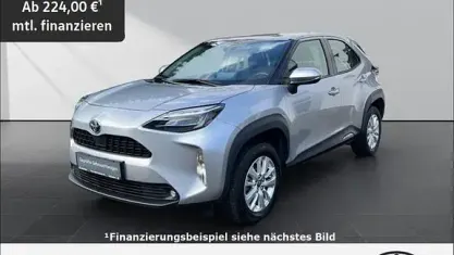 Gebraucht Toyota Yaris Hybrid Comfort 116 PS (85 kW) 2022 Shimmering silver metallic