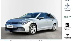 Reflexsilber Gebraucht 2024 VW Golf VIII Life Kombi | 26.758 € (Fairer Preis)