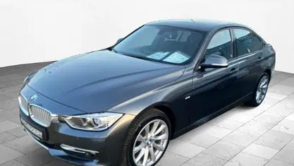 Grau Gebraucht 2015 BMW 316 Comfort Edition Limousine | 12.750 € (Fairer Preis)