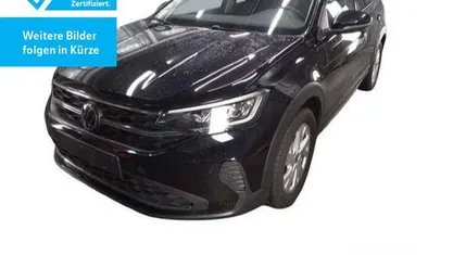 Deep black perleffekt Gebraucht 2025 VW Taigo Life SUV | 21.890 € (Fairer Preis)